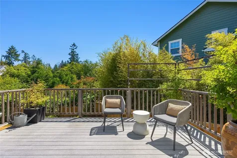 7563 NE Emerald Way Bainbridge Island WA 98110