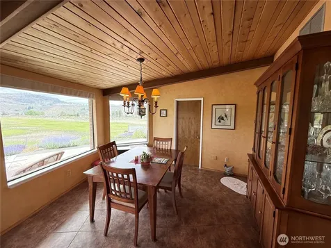 32 Red Apple Drive Omak WA 98841