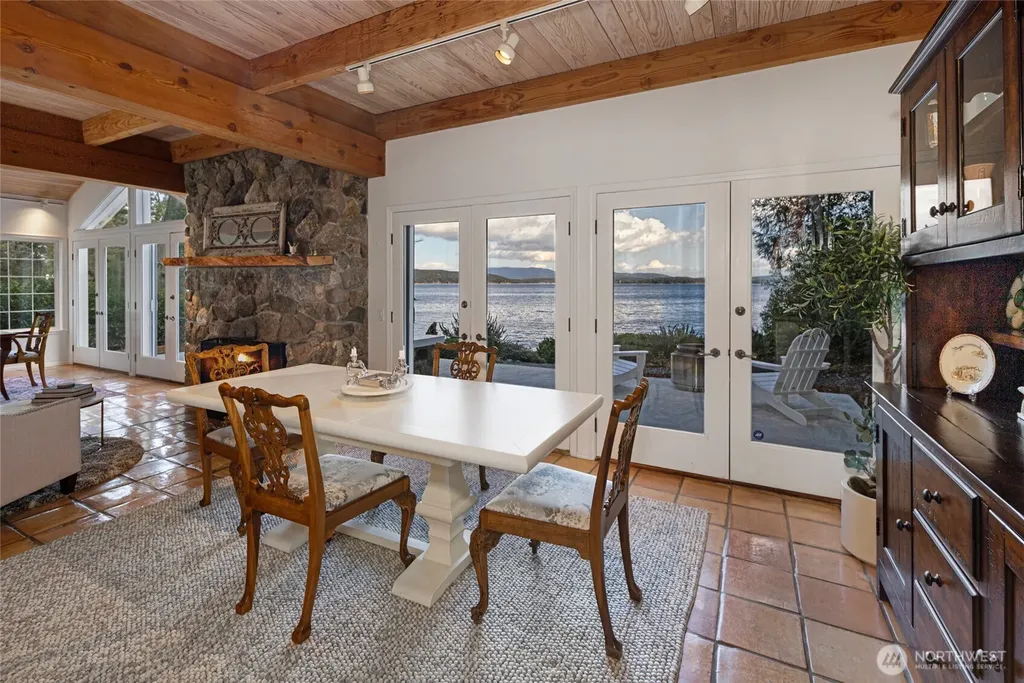 45 Stony Point Friday Harbor WA 98250