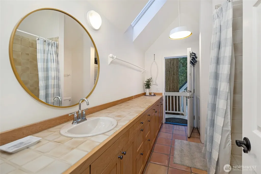 45 Stony Point Friday Harbor WA 98250