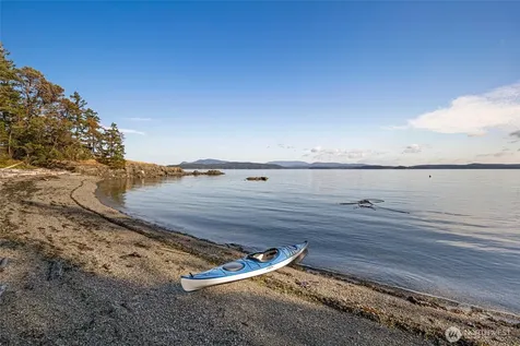 45 Stony Point Friday Harbor WA 98250