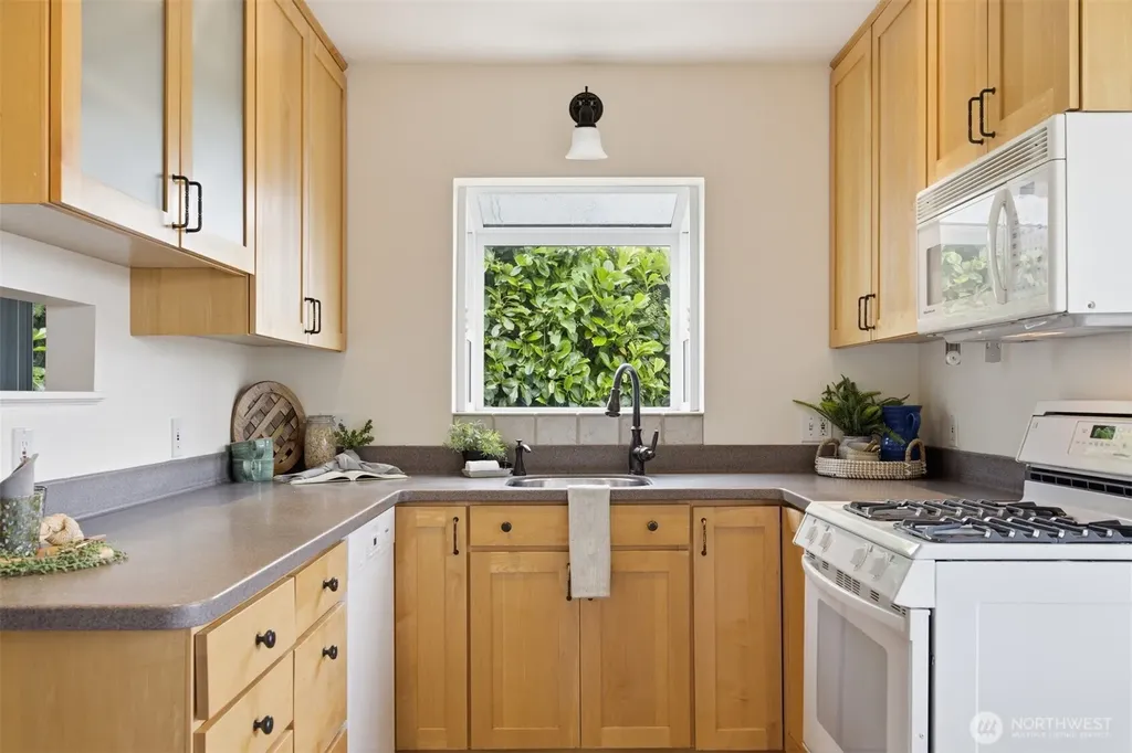 1003 14th Street Bellingham WA 98225