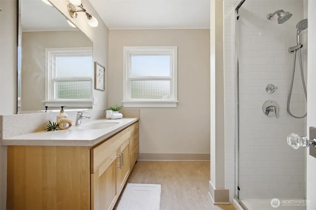 1003 14th Street Bellingham WA 98225