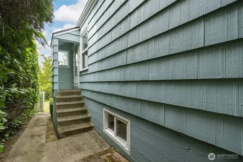 1003 14th Street Bellingham WA 98225