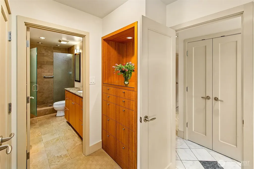 2821 2nd Avenue Seattle WA 98121