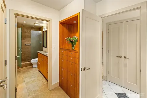 2821 2nd Avenue Seattle WA 98121