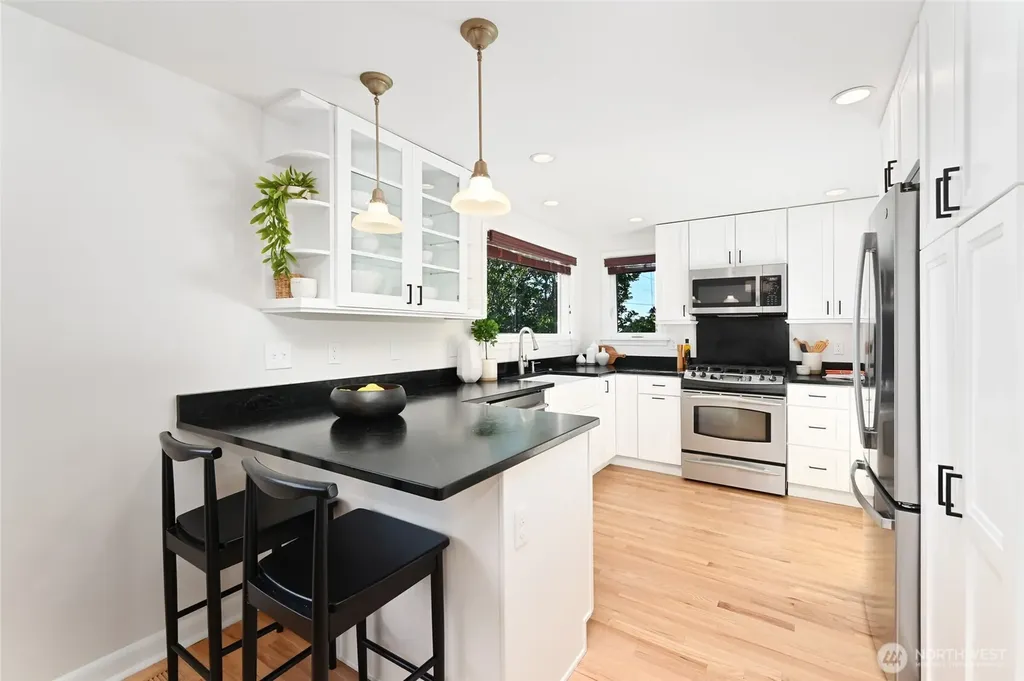 4024 55th Avenue SW Seattle WA 98116