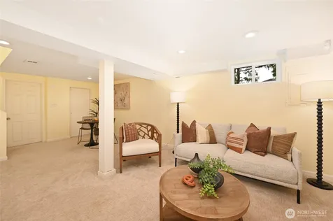 4024 55th Avenue SW Seattle WA 98116