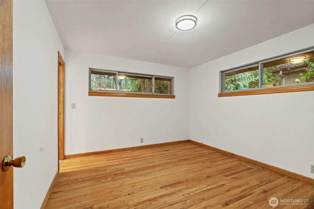 23312 Robin Hood Drive Edmonds WA 98020