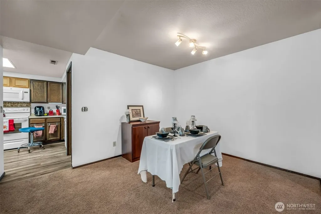11300 1st Avenue NE Seattle WA 98125