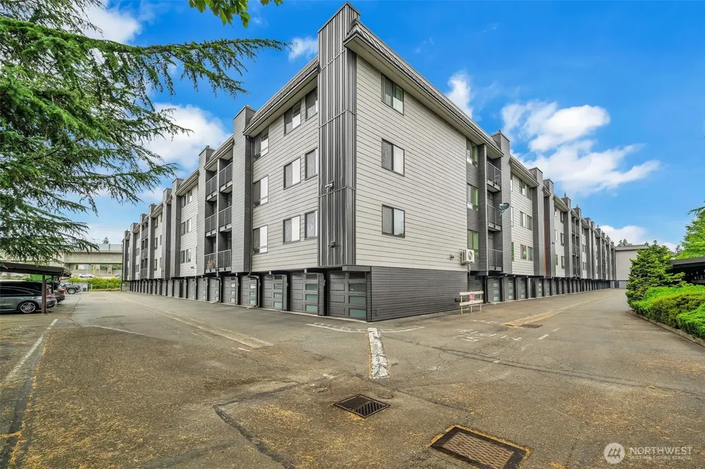 11300 1st Avenue NE Seattle WA 98125