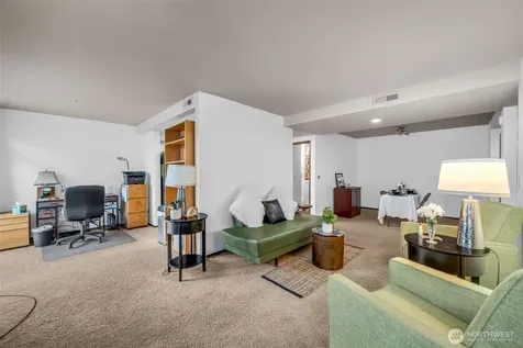11300 1st Avenue NE Seattle WA 98125
