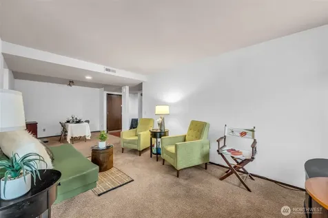 11300 1st Avenue NE Seattle WA 98125