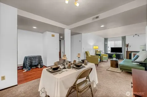 11300 1st Avenue NE Seattle WA 98125