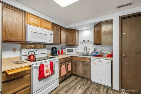 11300 1st Avenue NE Seattle WA 98125