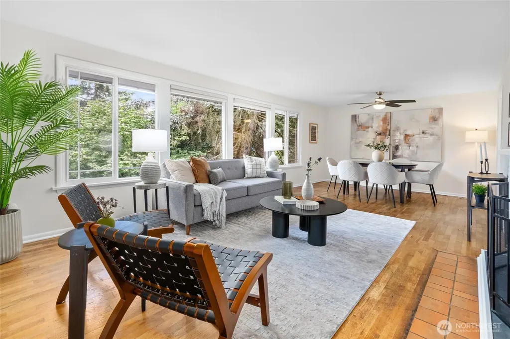 13322 3rd Avenue NE Seattle WA 98125