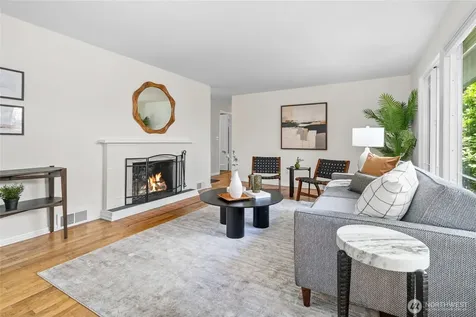13322 3rd Avenue NE Seattle WA 98125