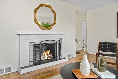13322 3rd Avenue NE Seattle WA 98125