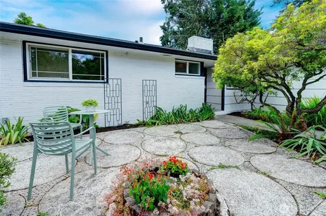13322 3rd Avenue NE Seattle WA 98125
