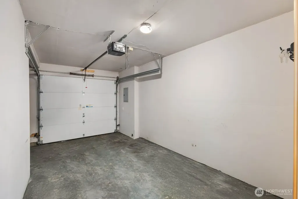 13810 Greenwood Avenue N Seattle WA 98133