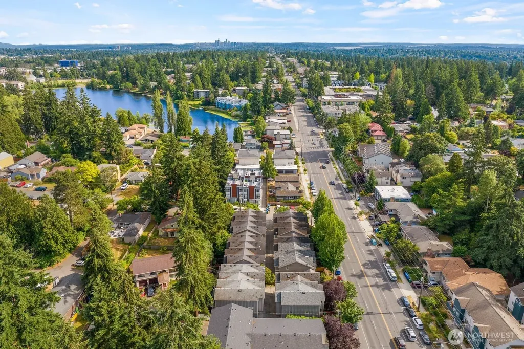 13810 Greenwood Avenue N Seattle WA 98133