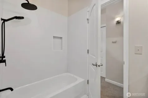 13810 Greenwood Avenue N Seattle WA 98133