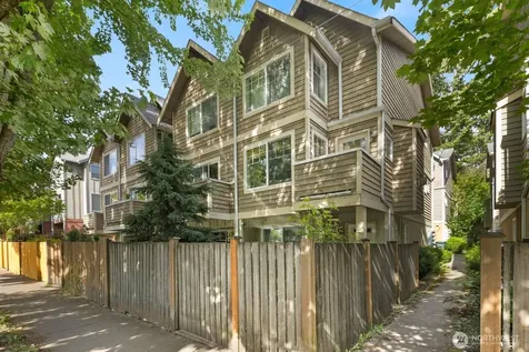 13810 Greenwood Avenue N Seattle WA 98133