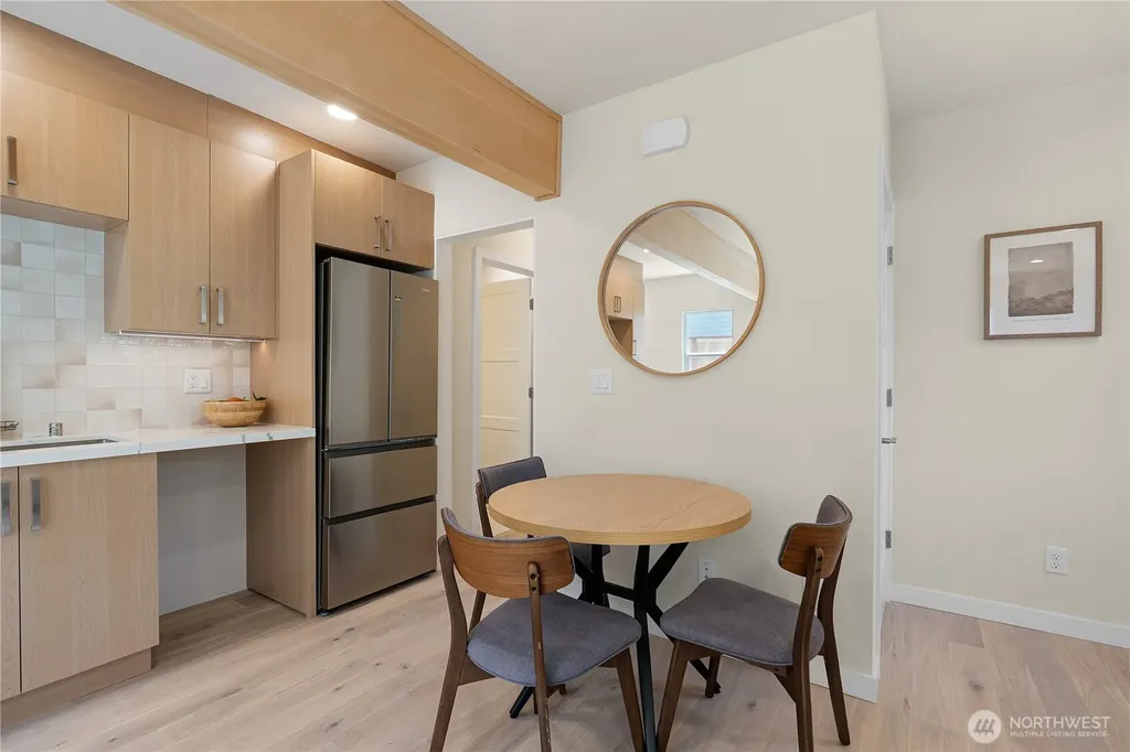 8045 19th Avenue NE Seattle WA 98115