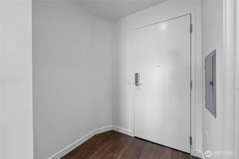 590 1st Avenue S Seattle WA 98104
