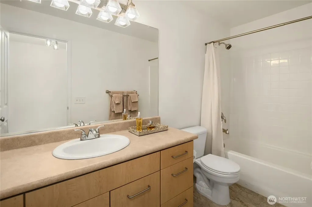 710 240th Way SE Sammamish WA 98074