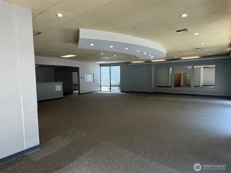 17640 1st Avenue S Burien WA 98148