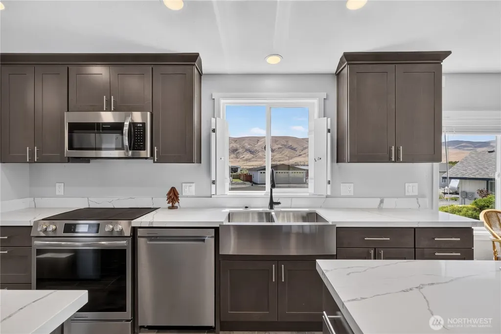 403 Summer Place SW Mattawa WA 99349