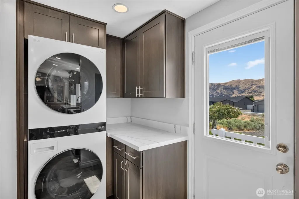 403 Summer Place SW Mattawa WA 99349