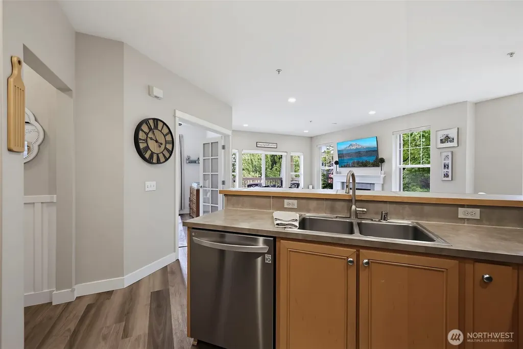 7705 Fairway Avenue SE Snoqualmie WA 98065