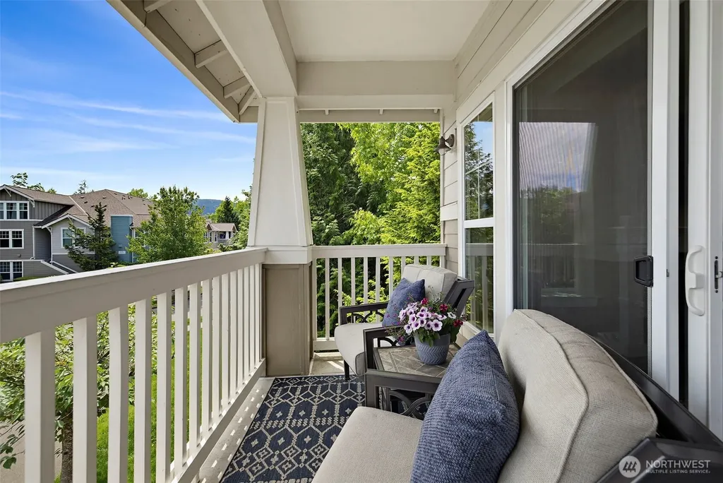 7705 Fairway Avenue SE Snoqualmie WA 98065