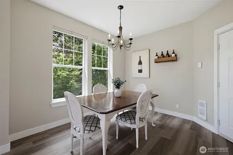 7705 Fairway Avenue SE Snoqualmie WA 98065