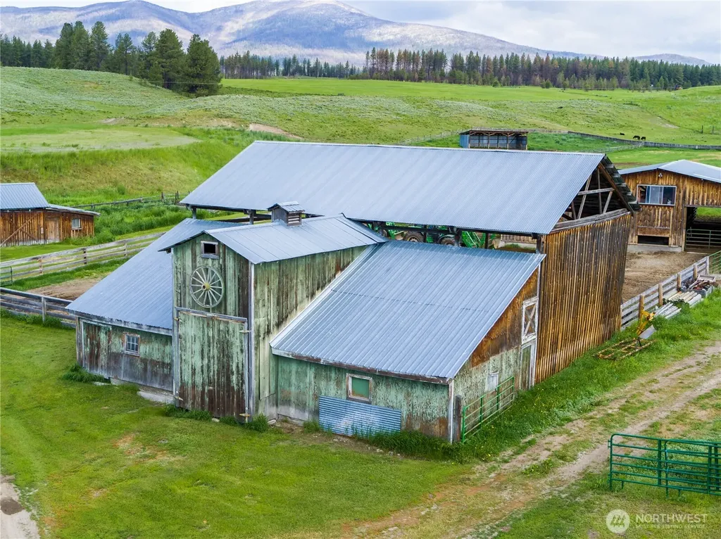 3 Summer Road Tonasket WA 98855