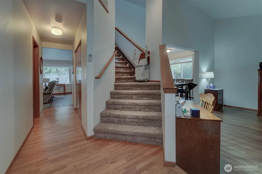 22035 Sea Vista NE Poulsbo WA 98370
