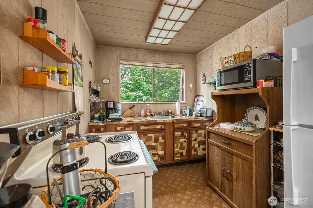 146 Mount Rainier Drive Packwood WA 98361