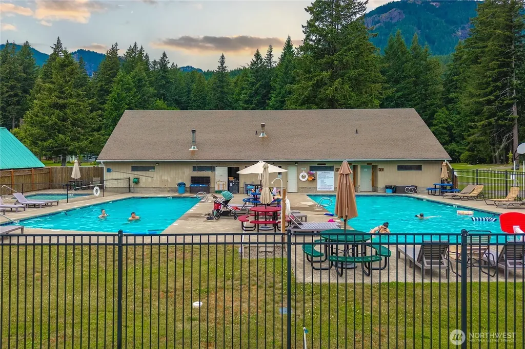 146 Mount Rainier Drive Packwood WA 98361
