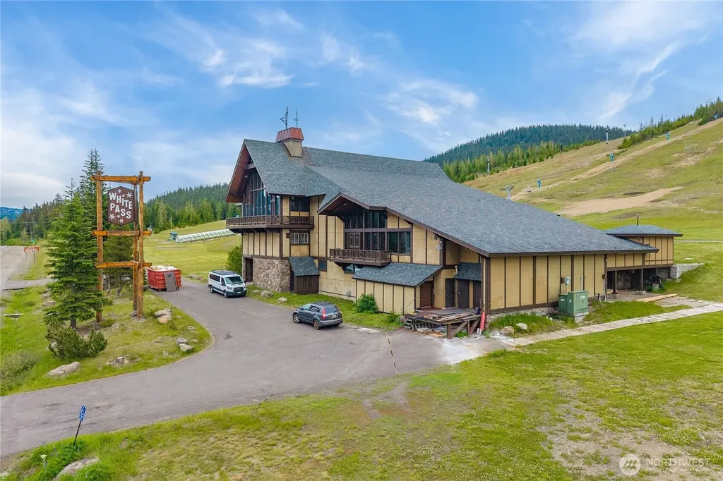 146 Mount Rainier Drive Packwood WA 98361