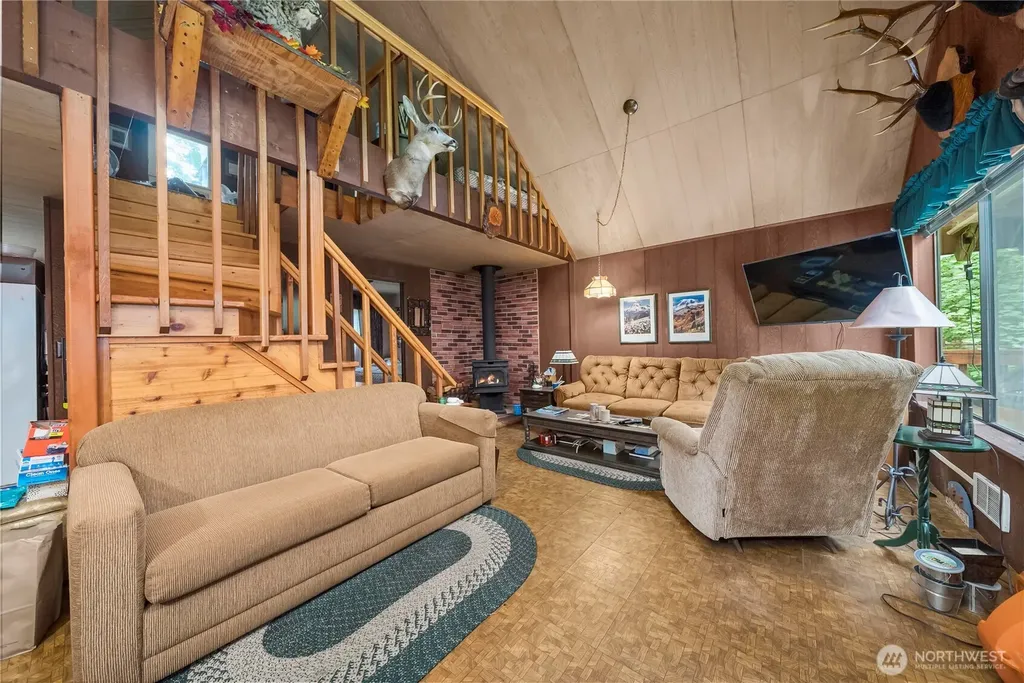 146 Mount Rainier Drive Packwood WA 98361