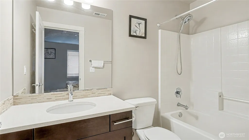 20601 93rd Place S Kent WA 98031