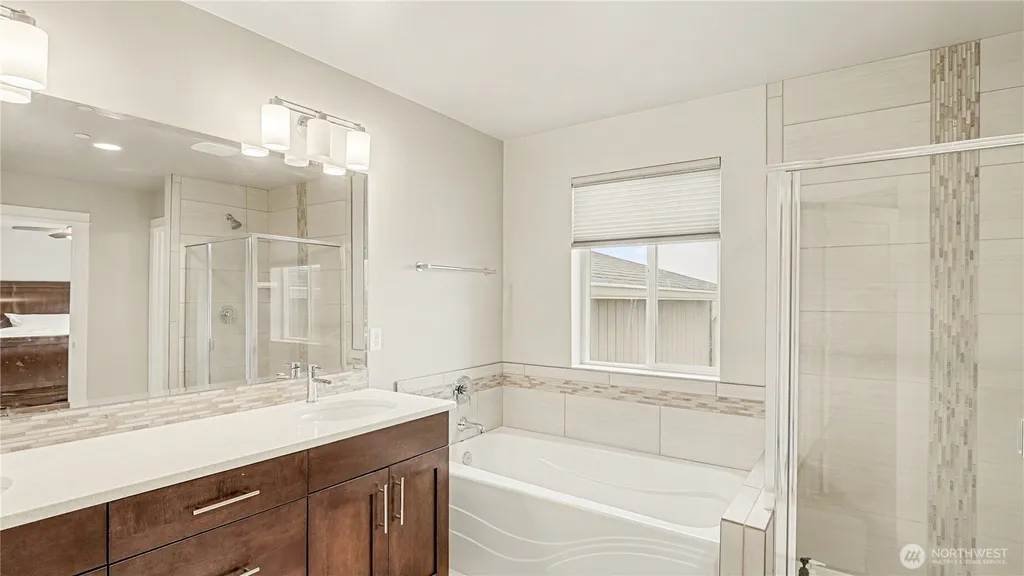 20601 93rd Place S Kent WA 98031