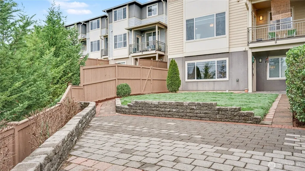 20601 93rd Place S Kent WA 98031