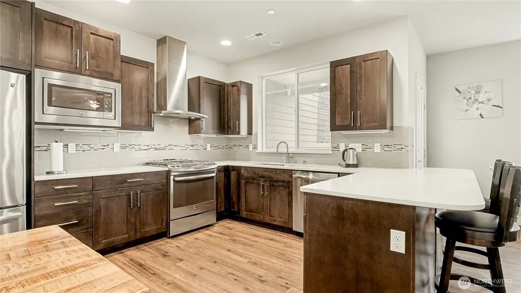 20601 93rd Place S Kent WA 98031