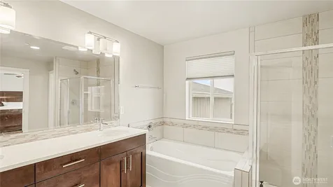 20601 93rd Place S Kent WA 98031