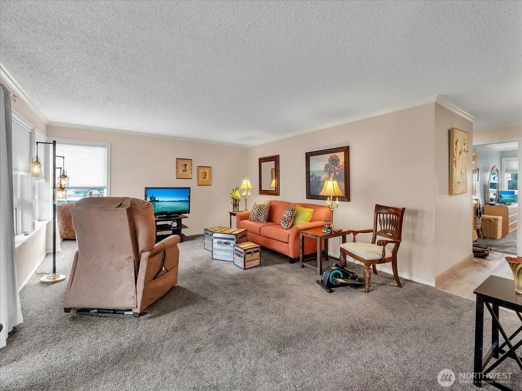 18908 8th Avenue NW Shoreline WA 98177