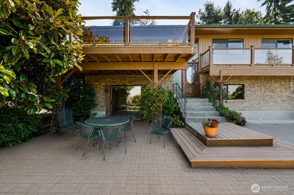 5937 Scenic Drive NE Tacoma WA 98422