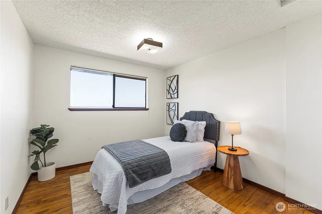 5937 Scenic Drive NE Tacoma WA 98422